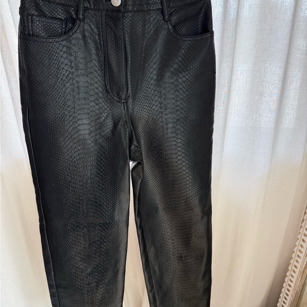 Aritzia Wilfred The Melina Black Snakeskin Vegan Faux Leather Pant Size 0 - Picture 4 of 7